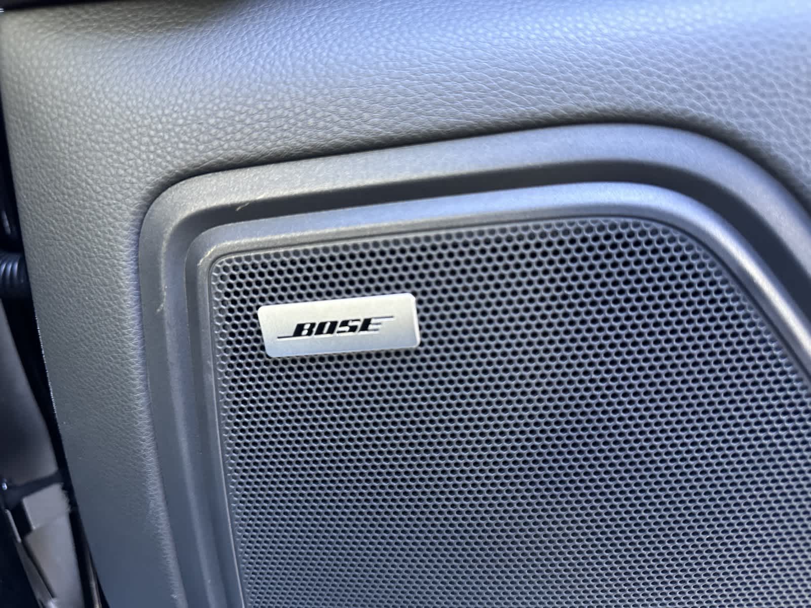 Thumbnail: 2025 Porsche Macan - 20