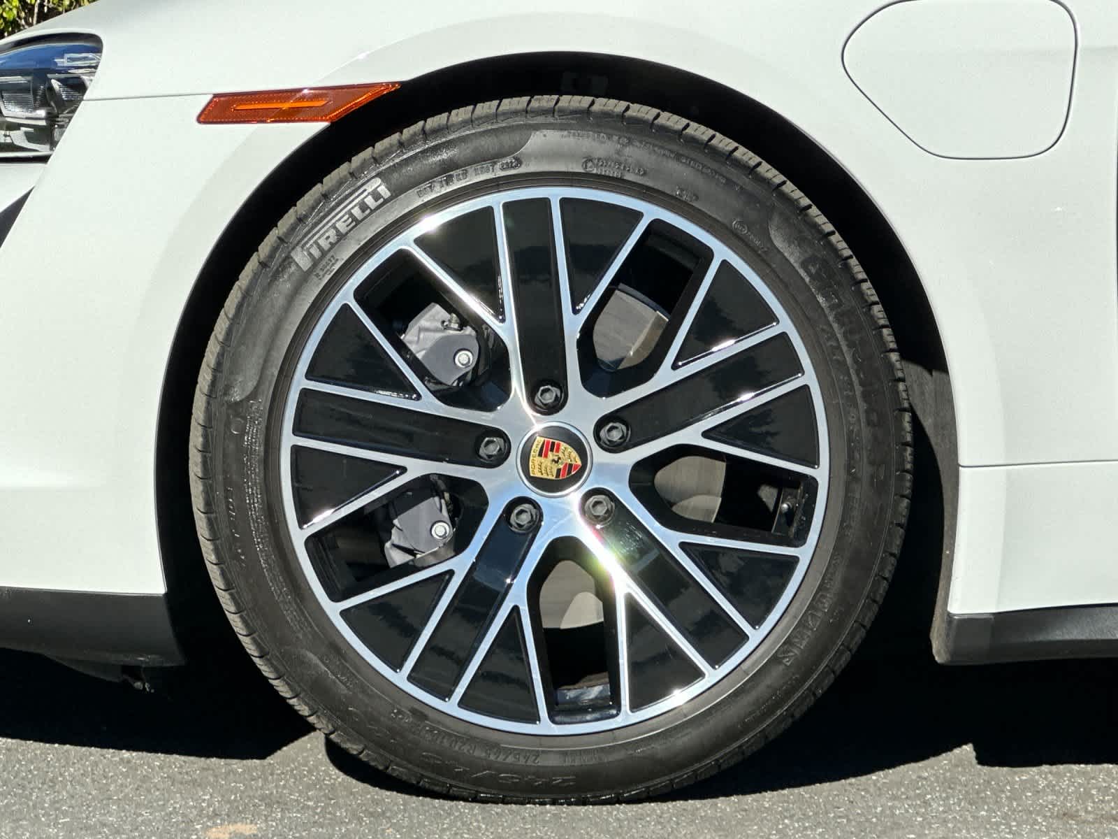 Thumbnail: 2024 Porsche Taycan - 30