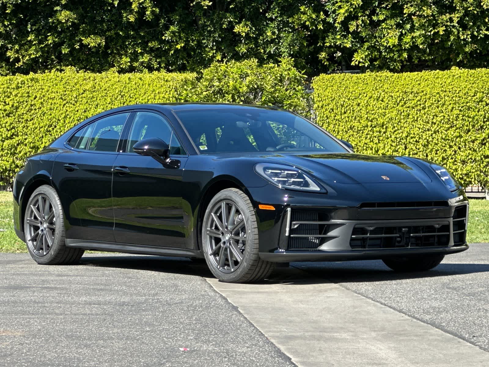 Thumbnail: 2026 Porsche Panamera - 10