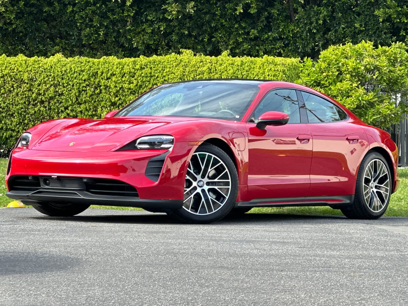 Thumbnail: 2024 Porsche Taycan - 1