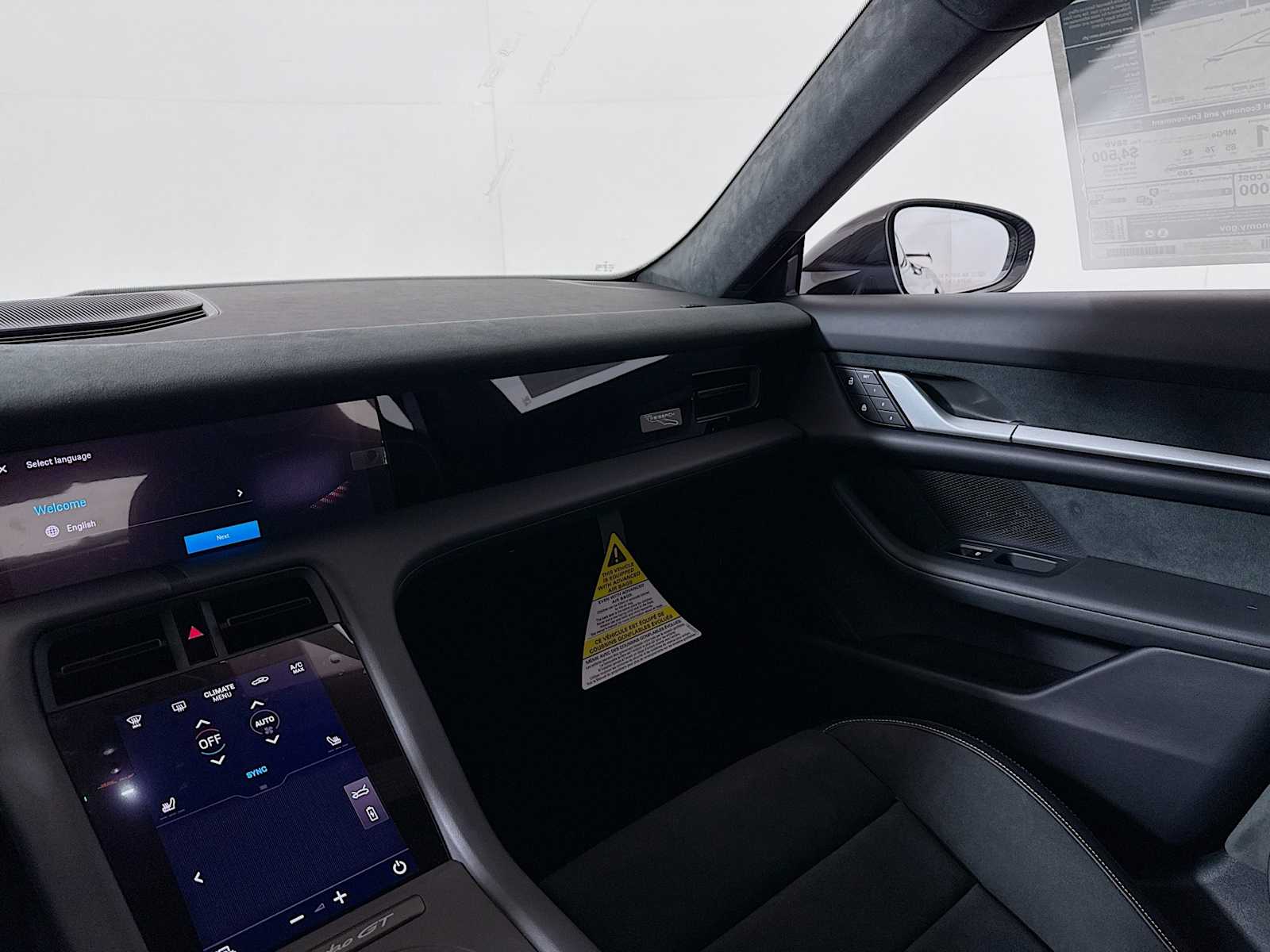 Thumbnail: 2025 Porsche Taycan - 19