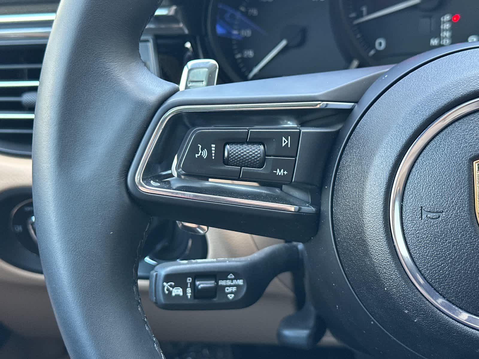 Thumbnail: 2025 Porsche Macan - 26