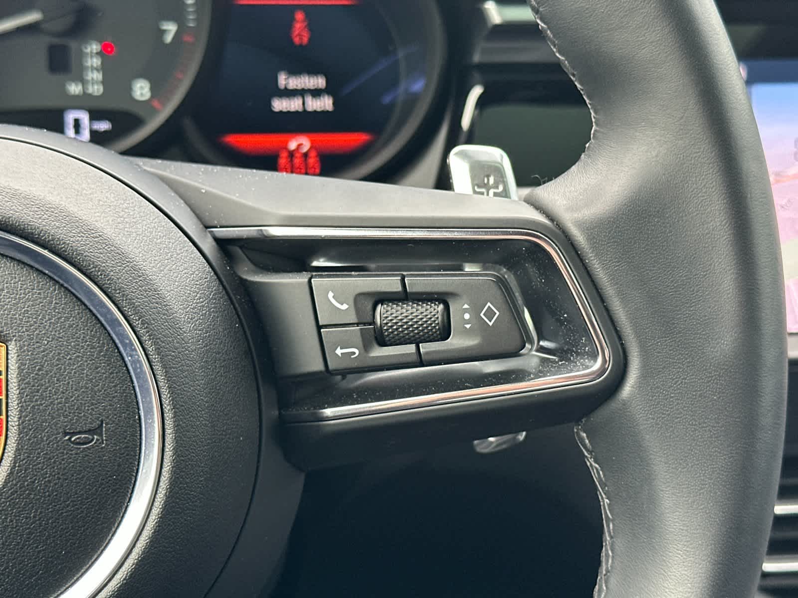 Thumbnail: 2025 Porsche Macan - 28