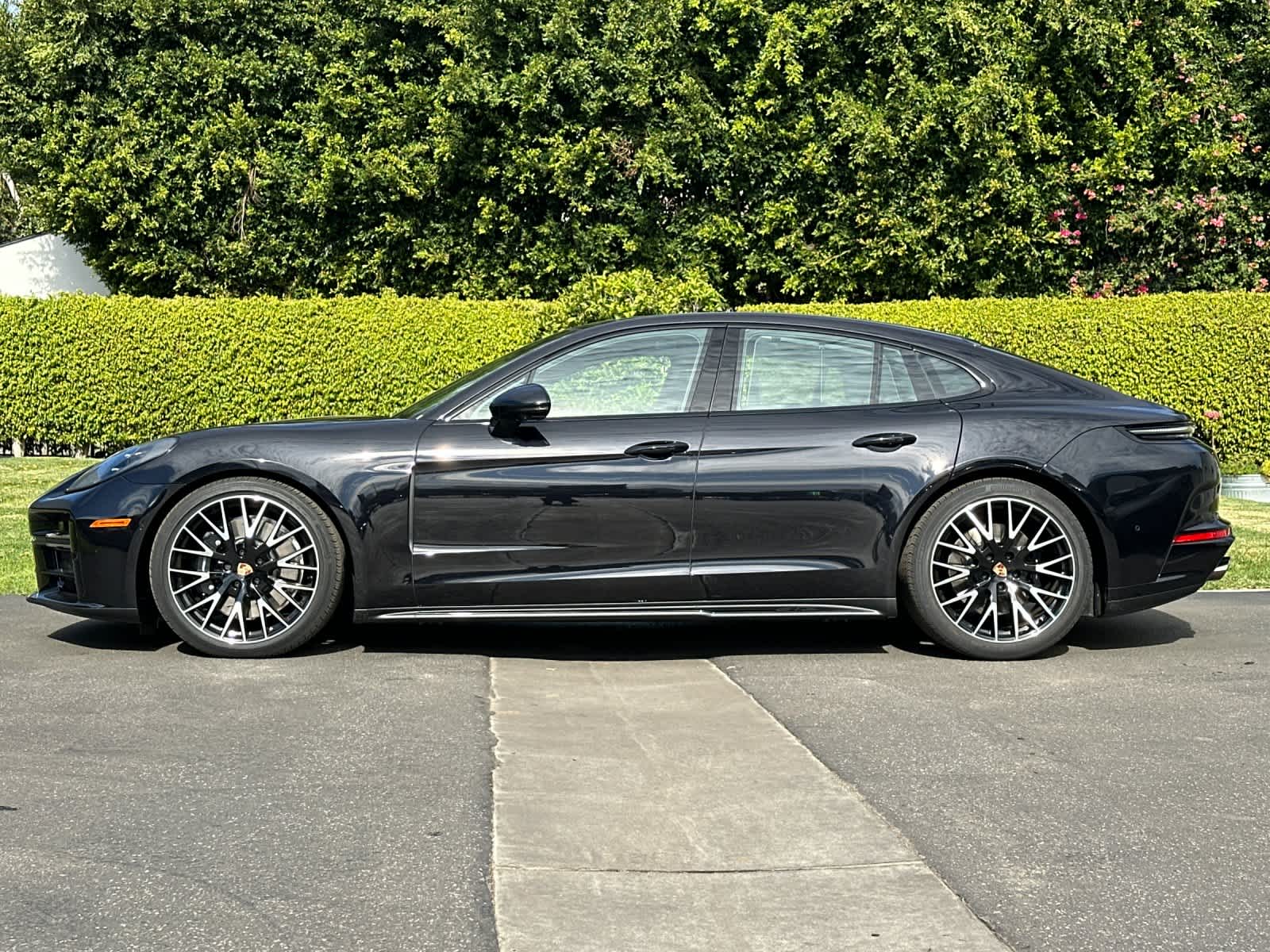 Thumbnail: 2026 Porsche Panamera - 2