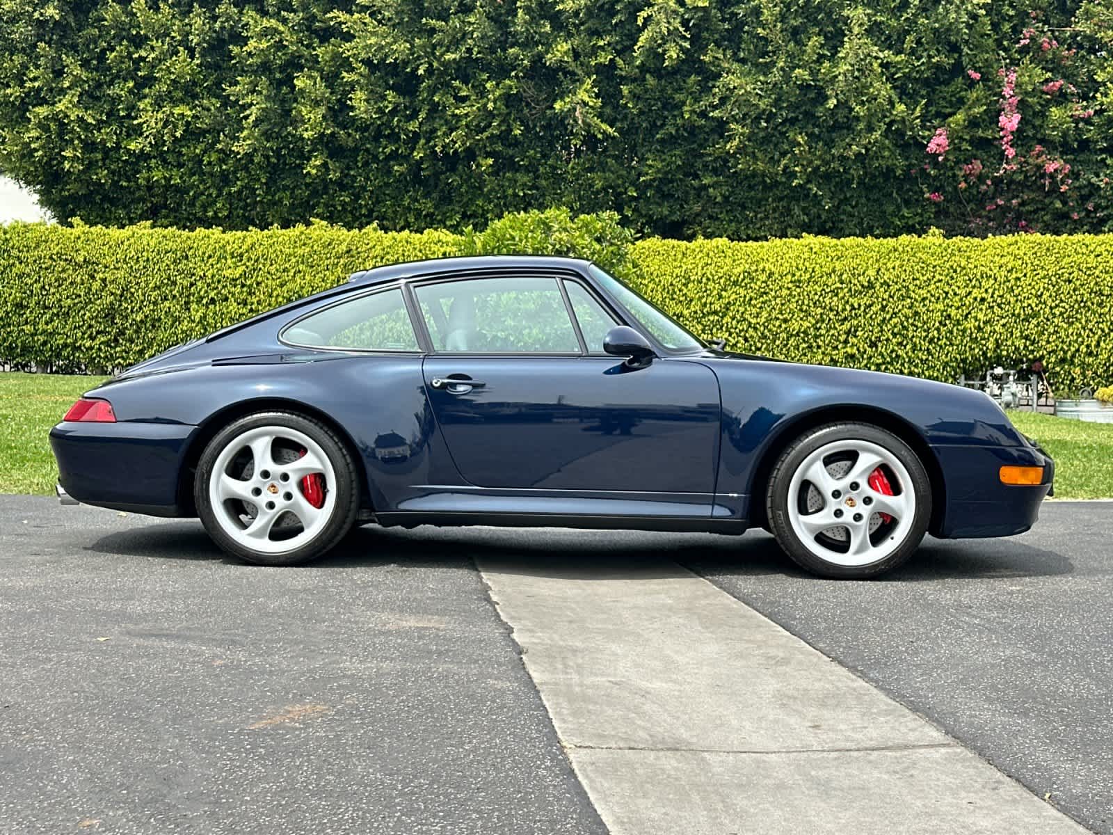 Thumbnail: 1998 Porsche 911 - 8