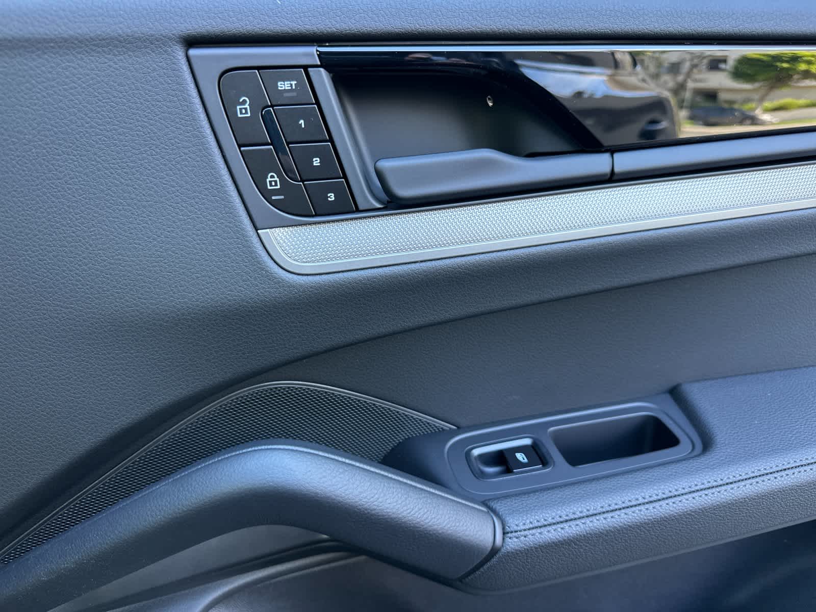 Thumbnail: 2026 Porsche Cayenne - 19