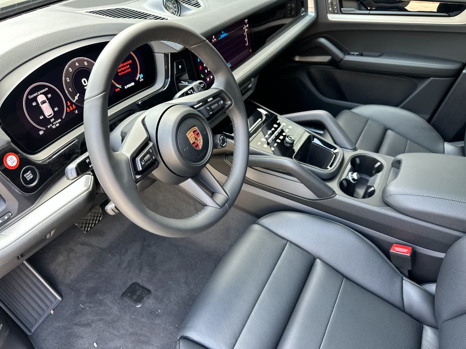 Thumbnail: 2026 Porsche Cayenne - 4