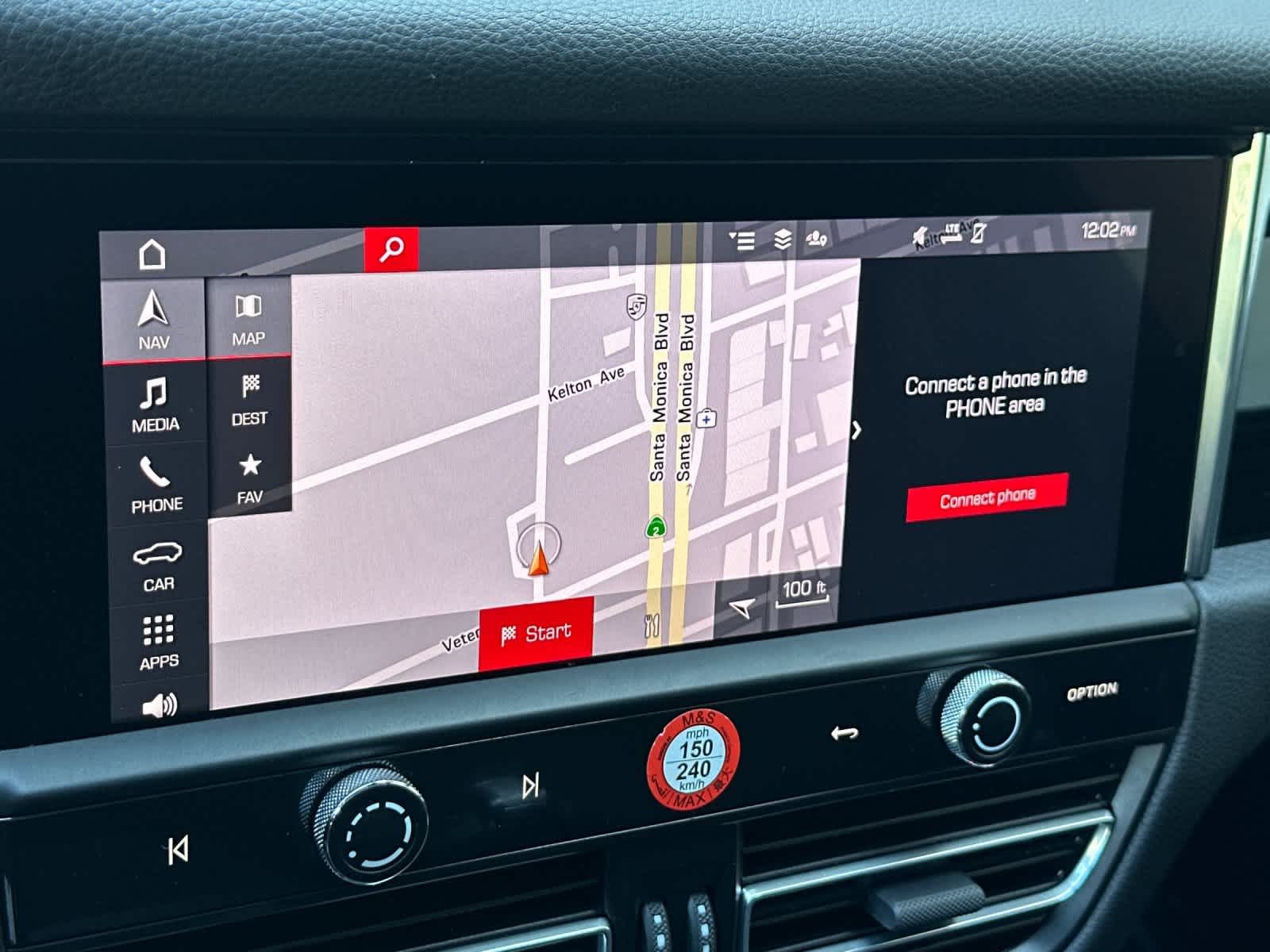 Thumbnail: 2025 Porsche Macan - 21