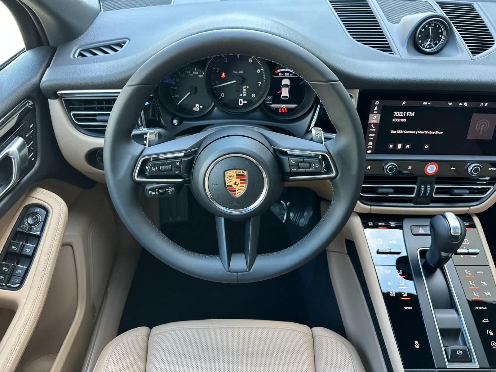 Thumbnail: 2026 Porsche Macan - 14