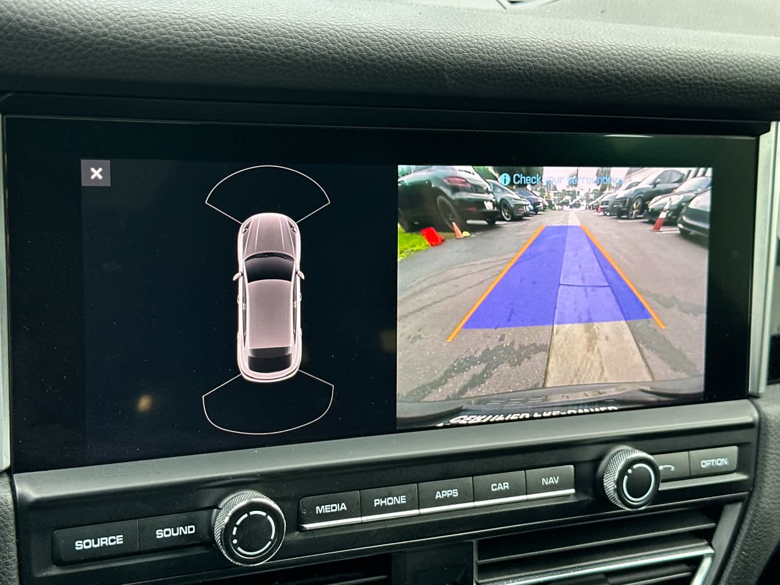 Thumbnail: 2019 Porsche Macan - 23