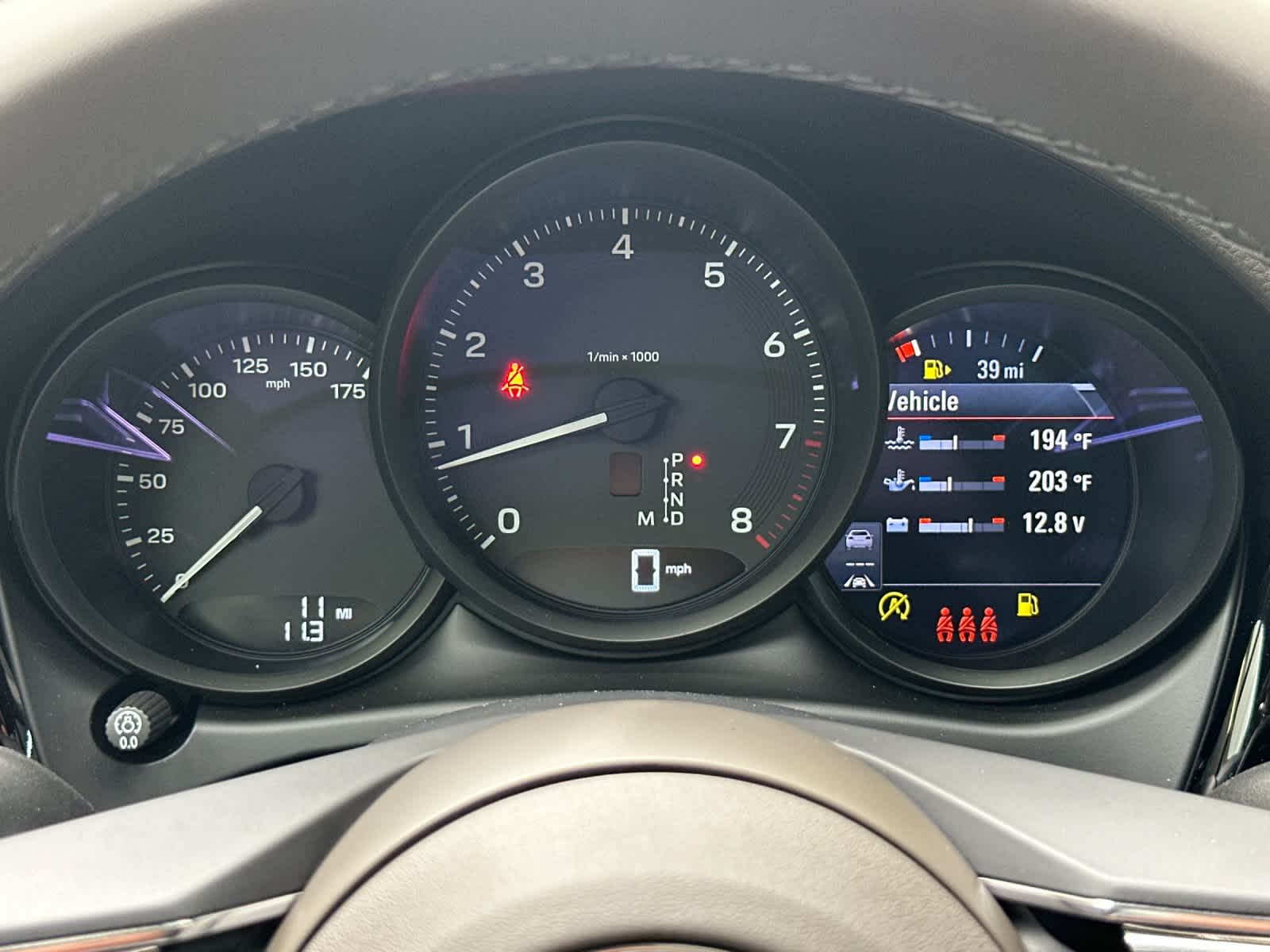 Thumbnail: 2026 Porsche Macan - 29