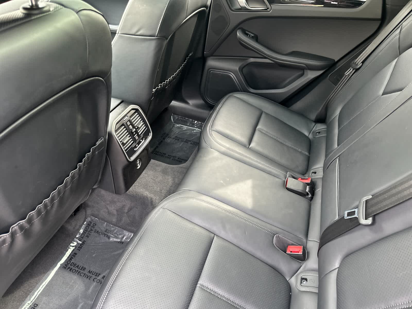 Thumbnail: 2025 Porsche Macan - 13