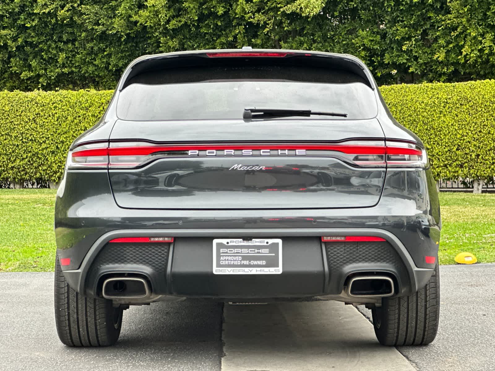 Thumbnail: 2025 Porsche Macan - 7