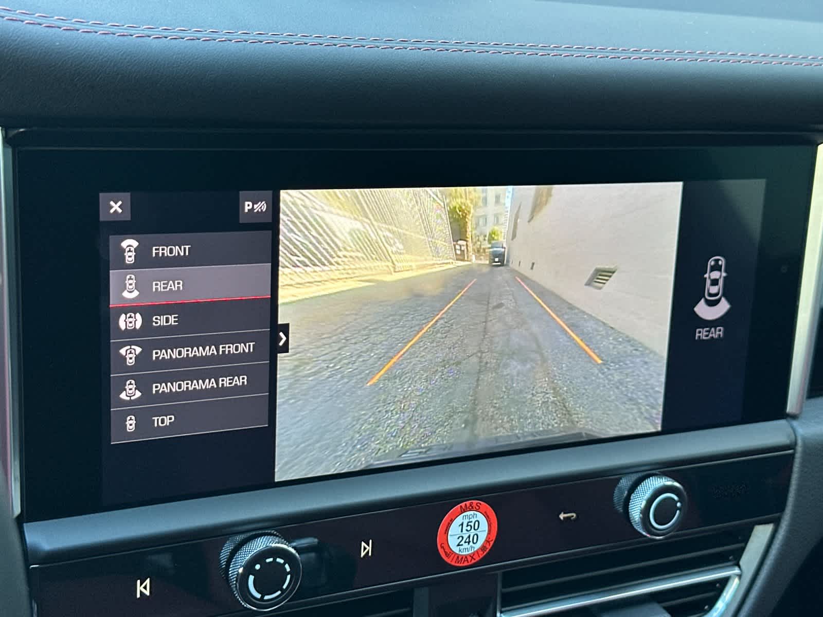 Thumbnail: 2025 Porsche Macan - 23