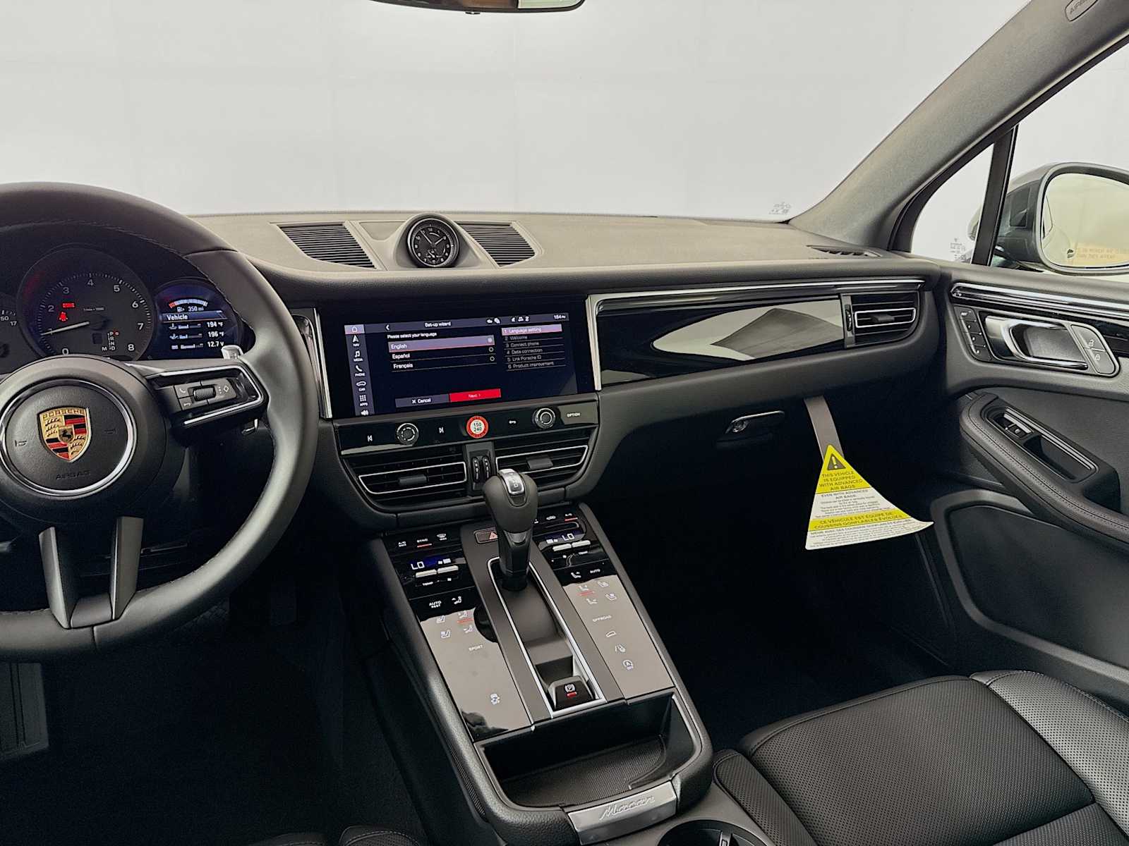 Thumbnail: 2026 Porsche Macan - 18