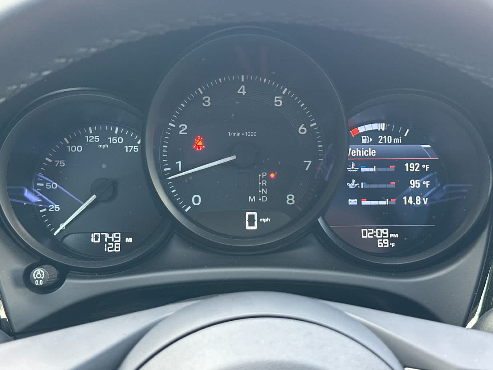 Thumbnail: 2025 Porsche Macan - 29