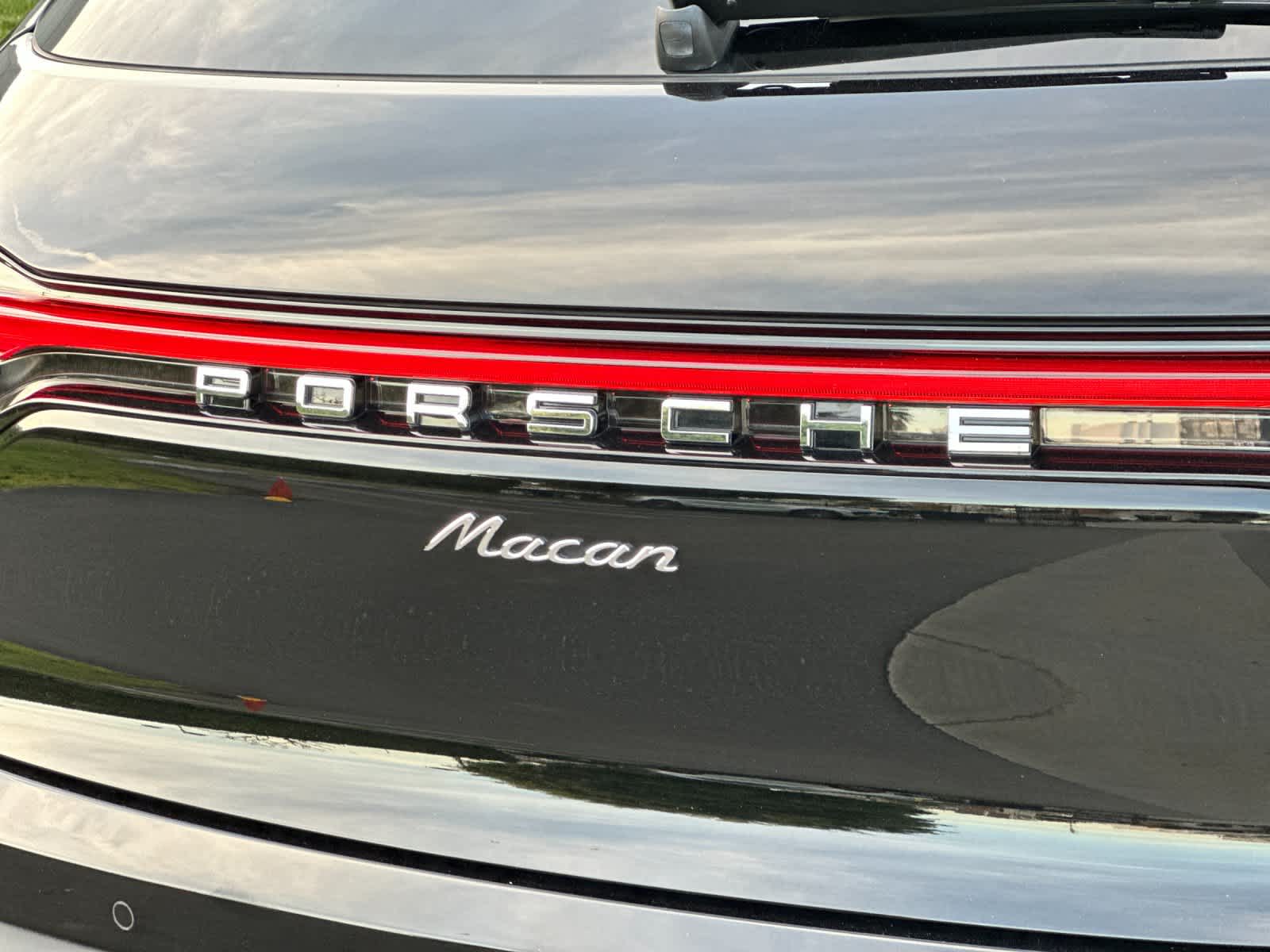 Thumbnail: 2025 Porsche Macan - 31