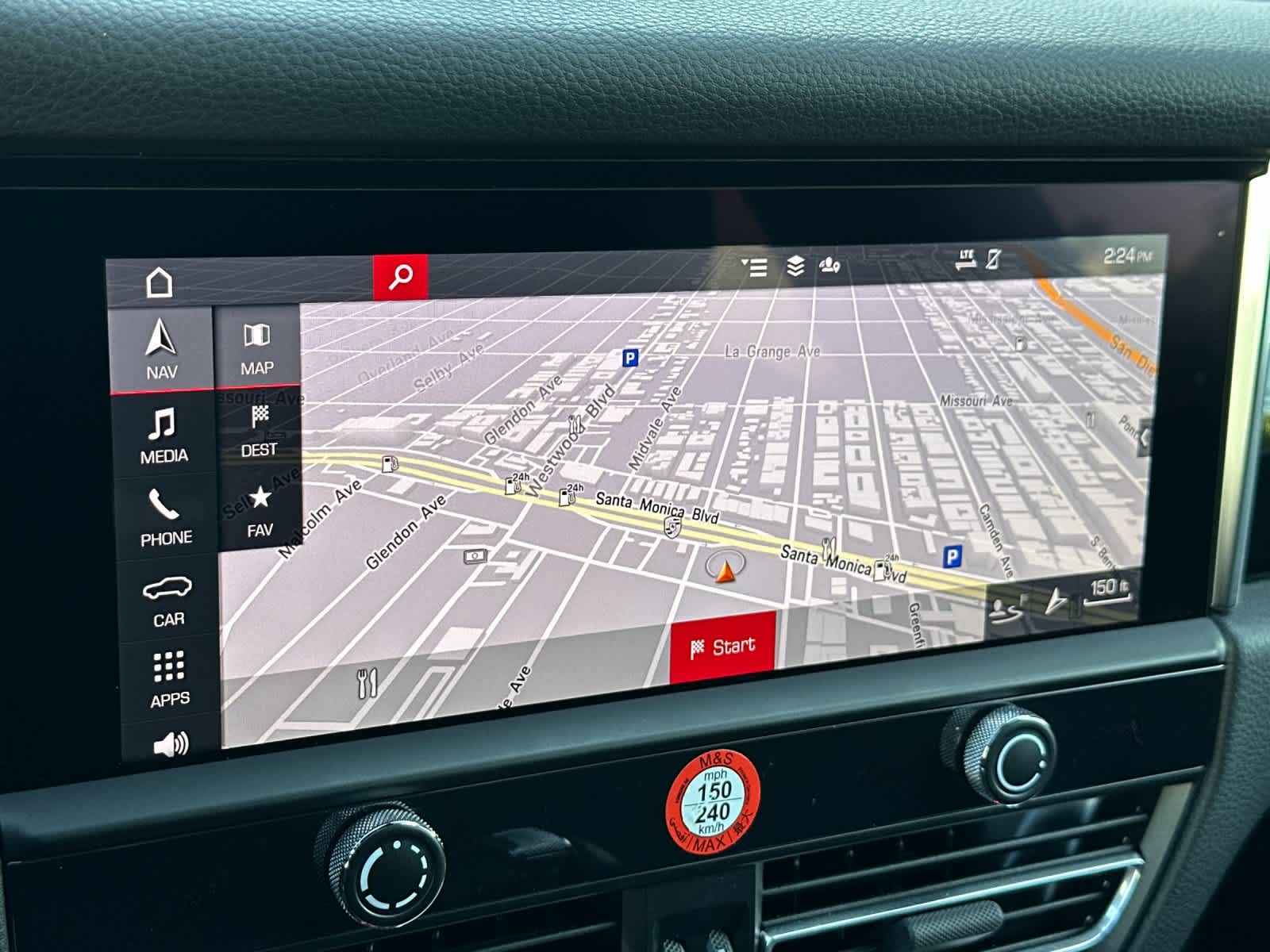 Thumbnail: 2025 Porsche Macan - 21