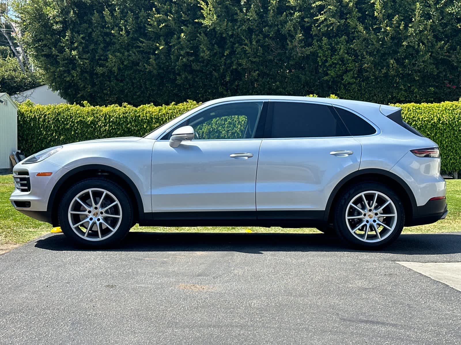 Thumbnail: 2019 Porsche Cayenne - 2