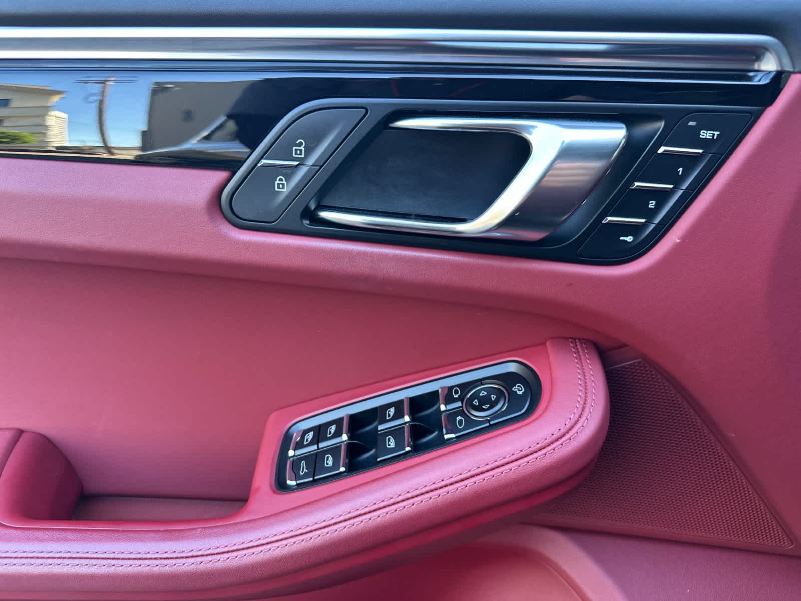 Thumbnail: 2022 Porsche Macan - 12