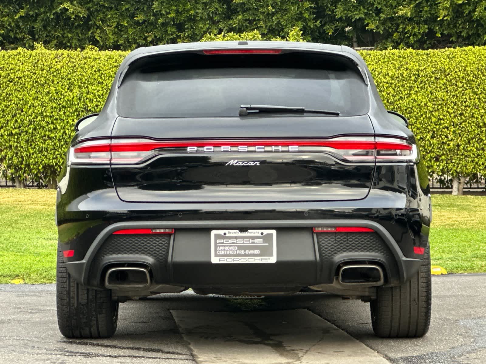 Thumbnail: 2025 Porsche Macan - 7