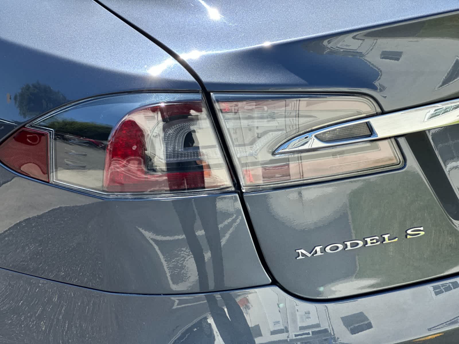 Thumbnail: 2018 Tesla Model S - 29