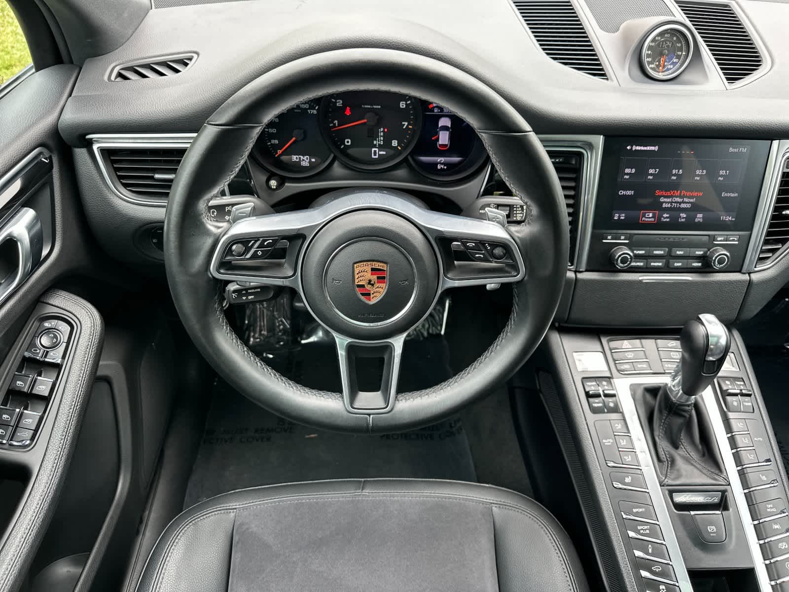 Thumbnail: 2018 Porsche Macan - 15