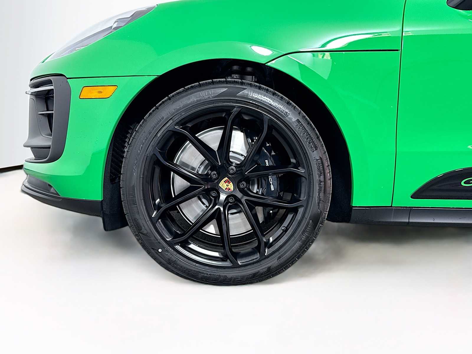 Thumbnail: 2025 Porsche Macan - 24