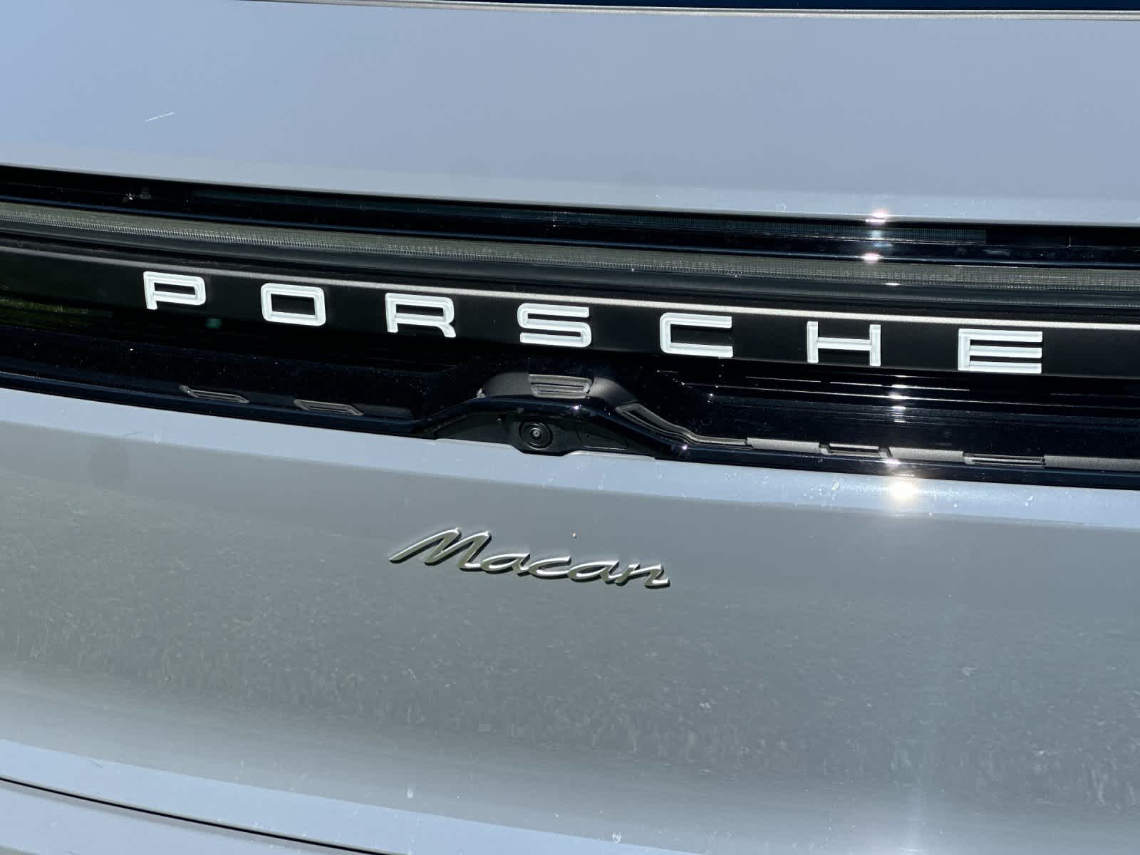 Thumbnail: 2026 Porsche Macan - 33