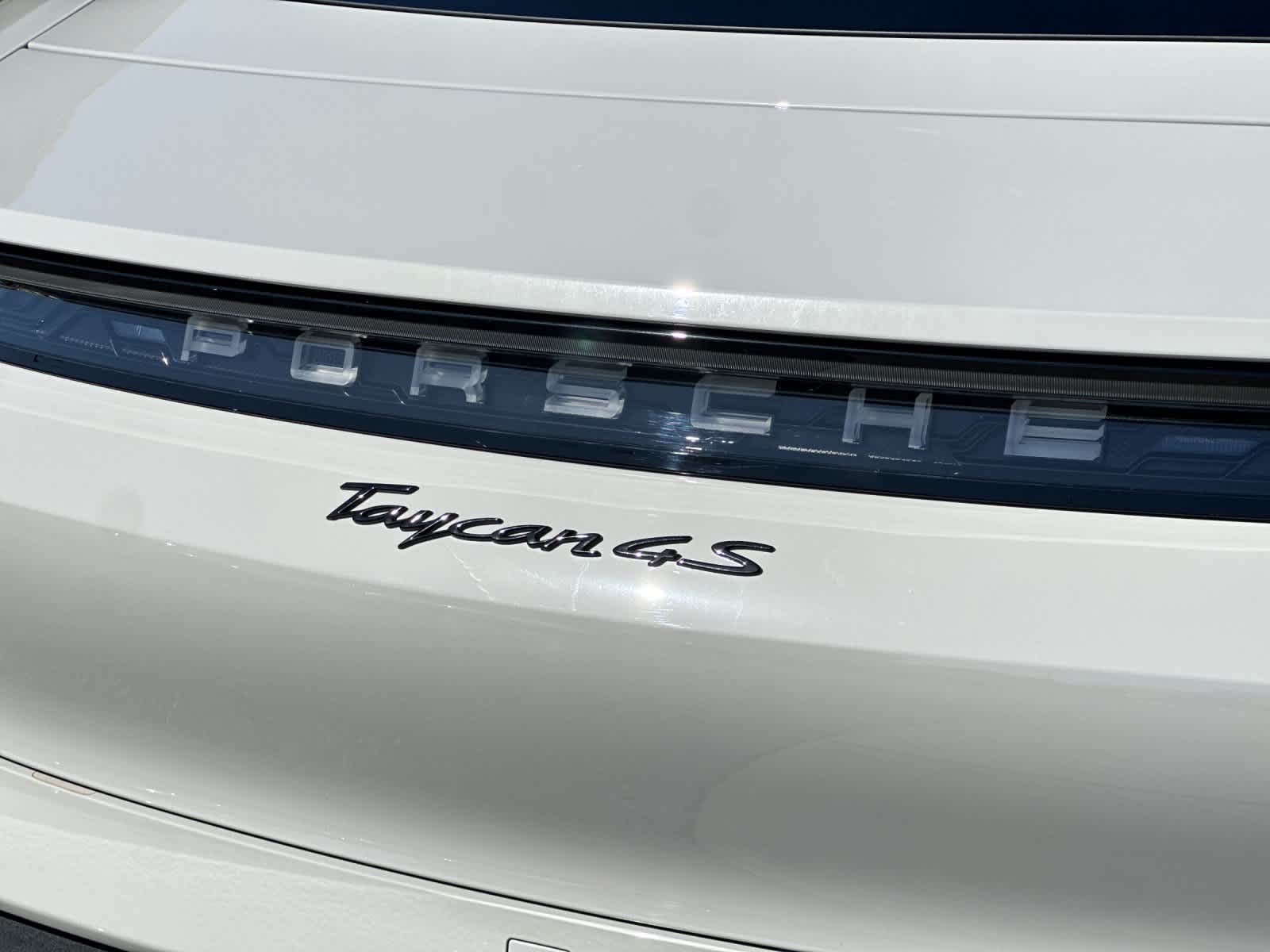 Thumbnail: 2024 Porsche Taycan - 31