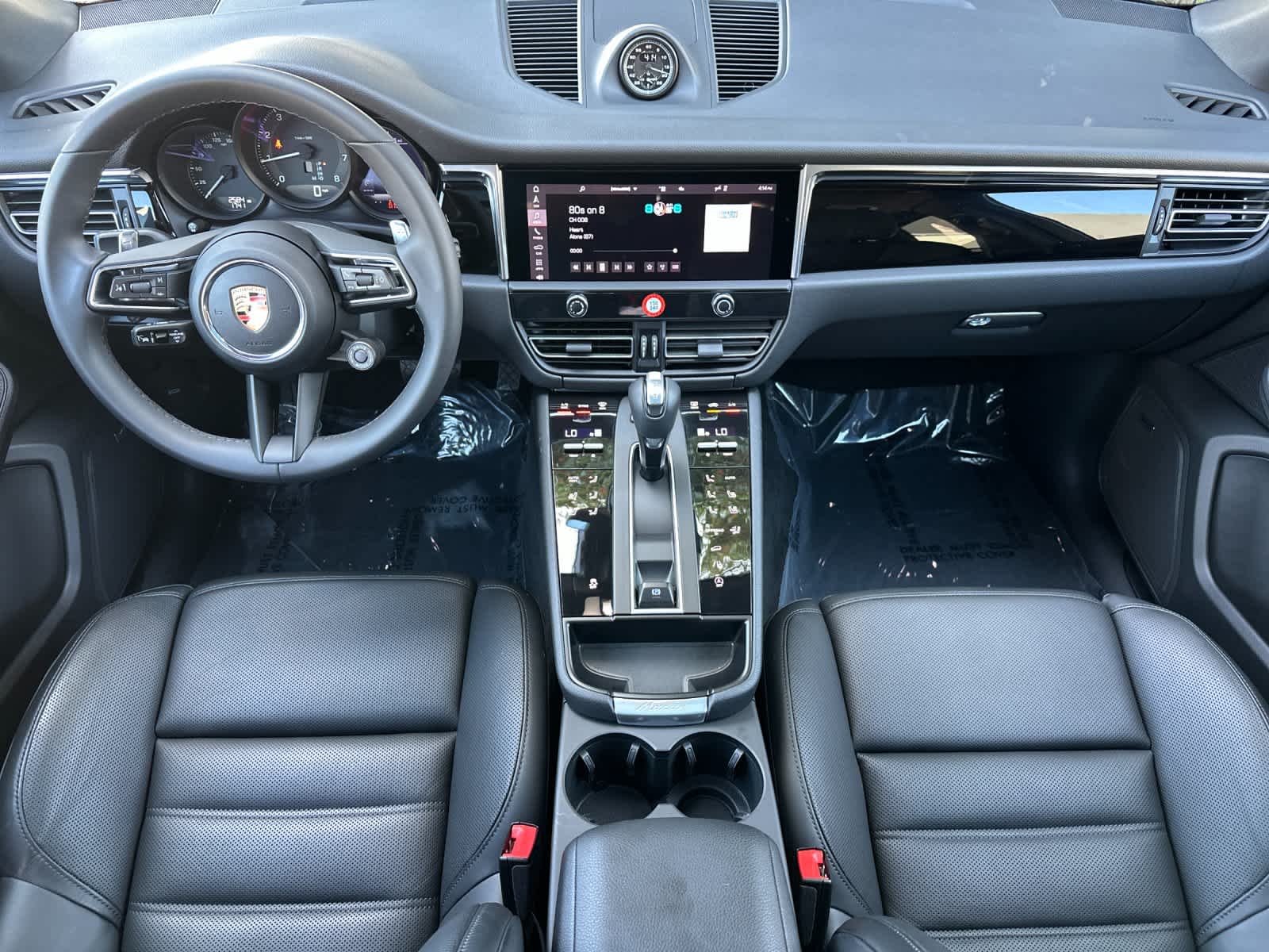 Thumbnail: 2026 Porsche Macan - 5