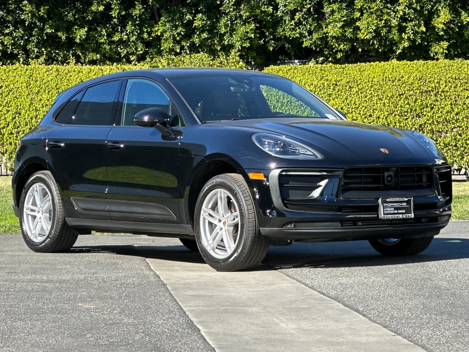Thumbnail: 2025 Porsche Macan - 10
