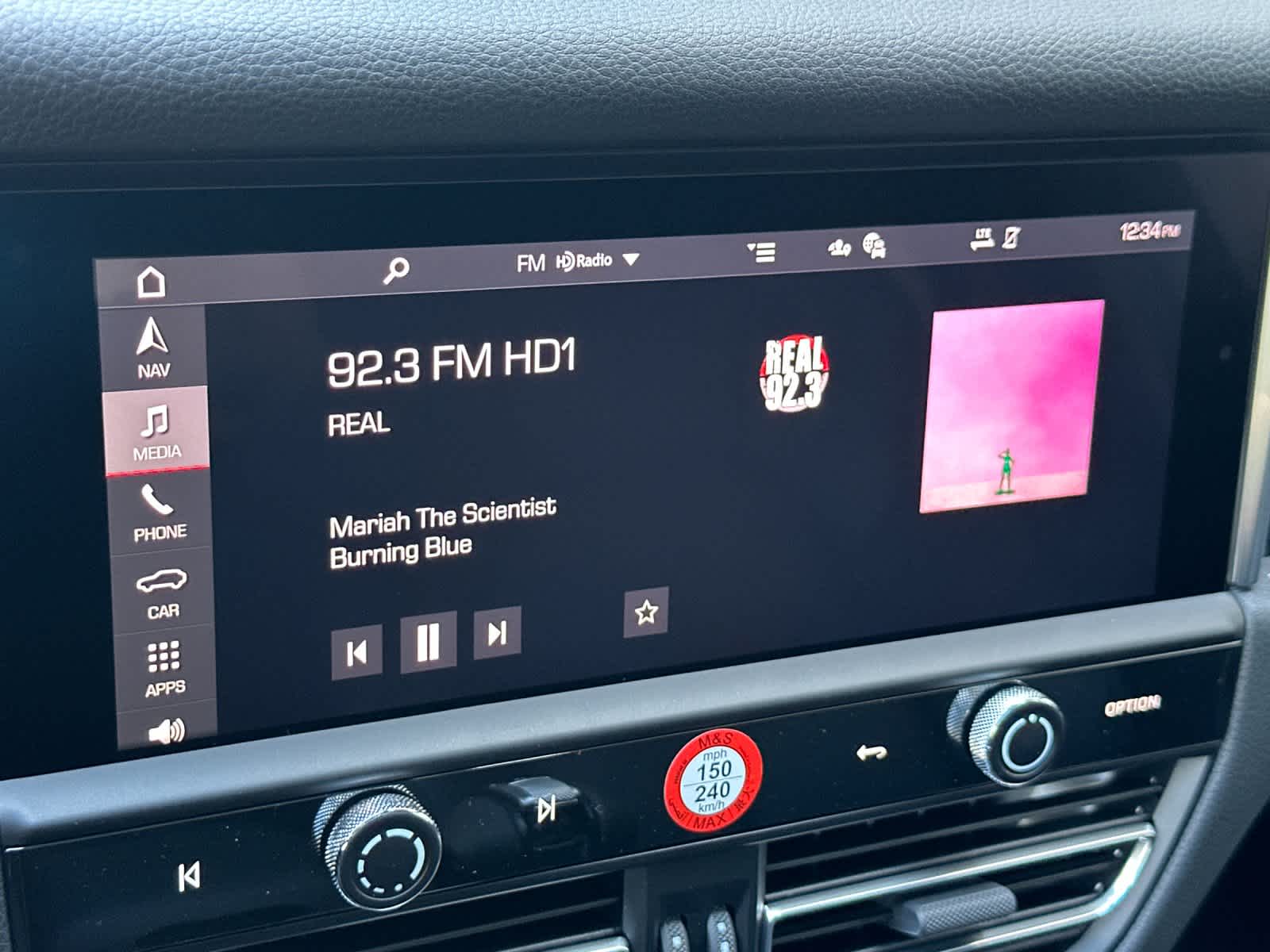 Thumbnail: 2026 Porsche Macan - 21