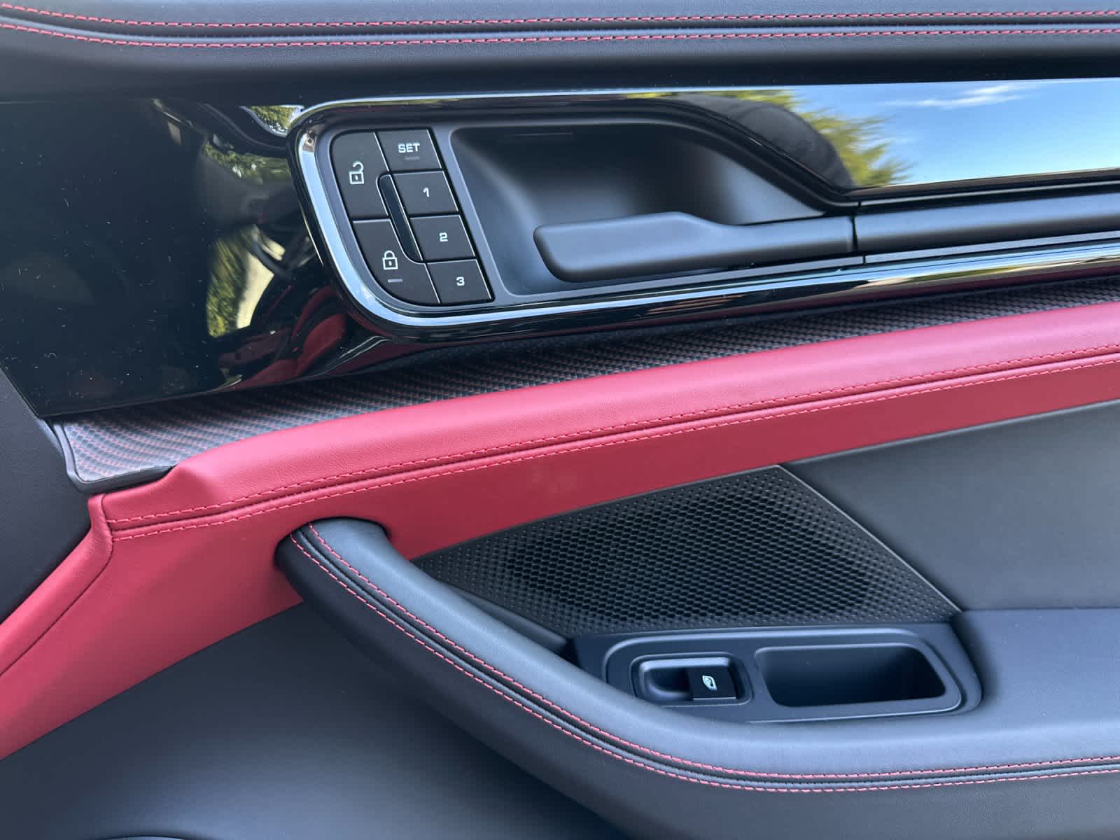 Thumbnail: 2026 Porsche Panamera - 19