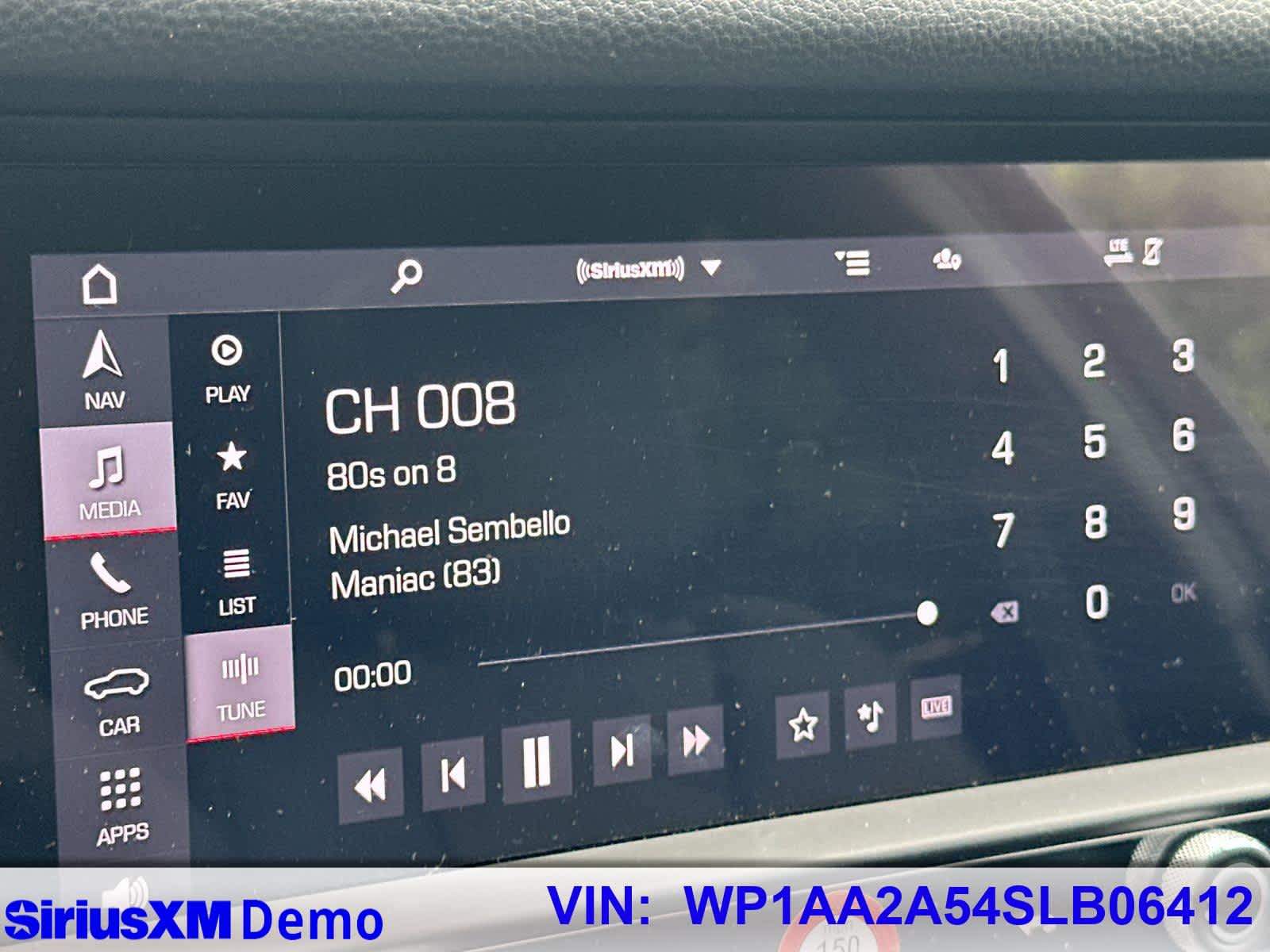 Thumbnail: 2025 Porsche Macan - 33