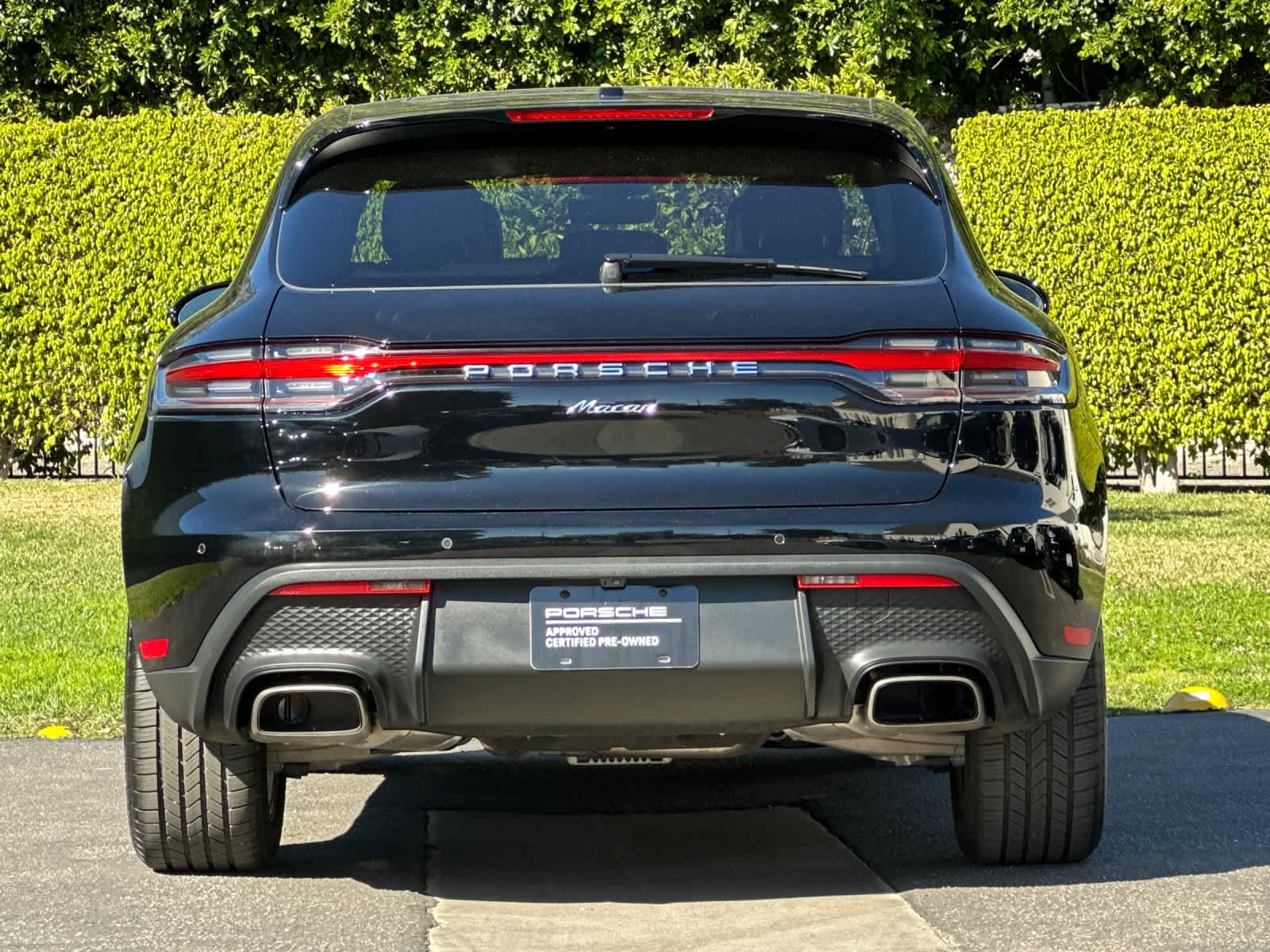 Thumbnail: 2025 Porsche Macan - 7