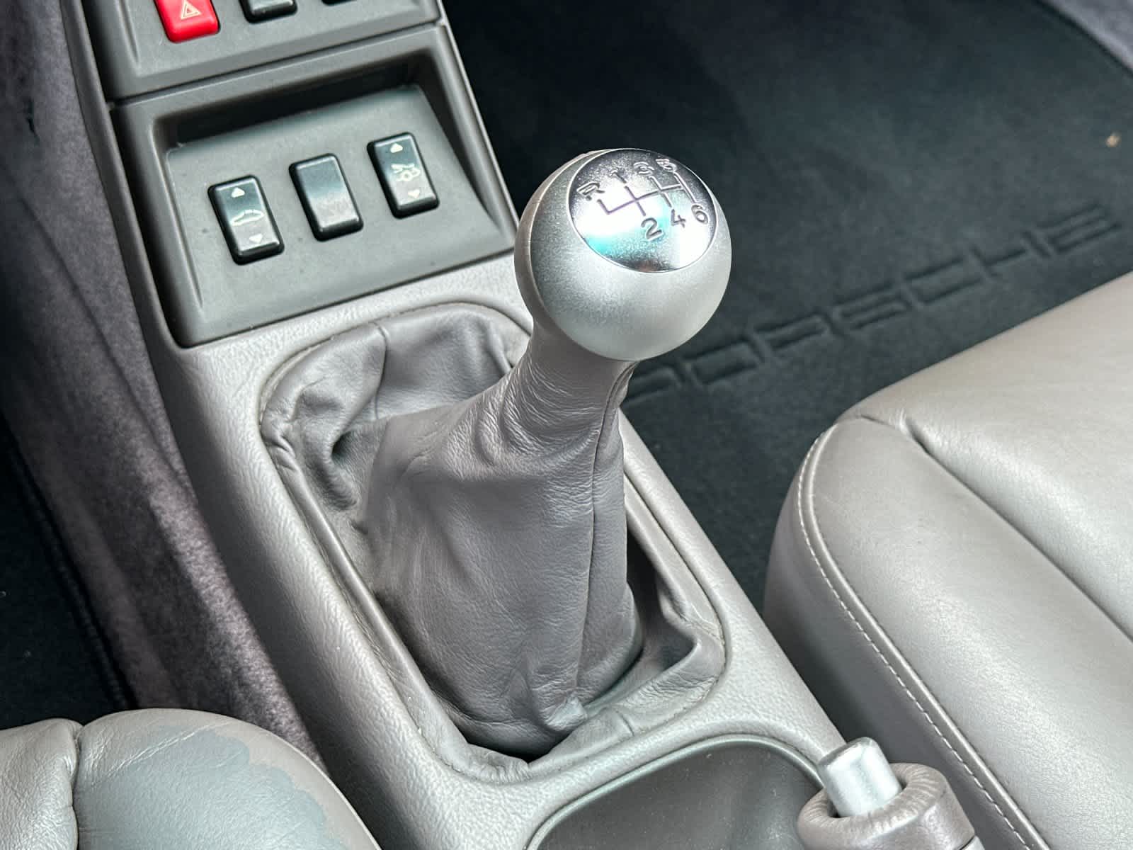 Thumbnail: 1998 Porsche 911 - 18