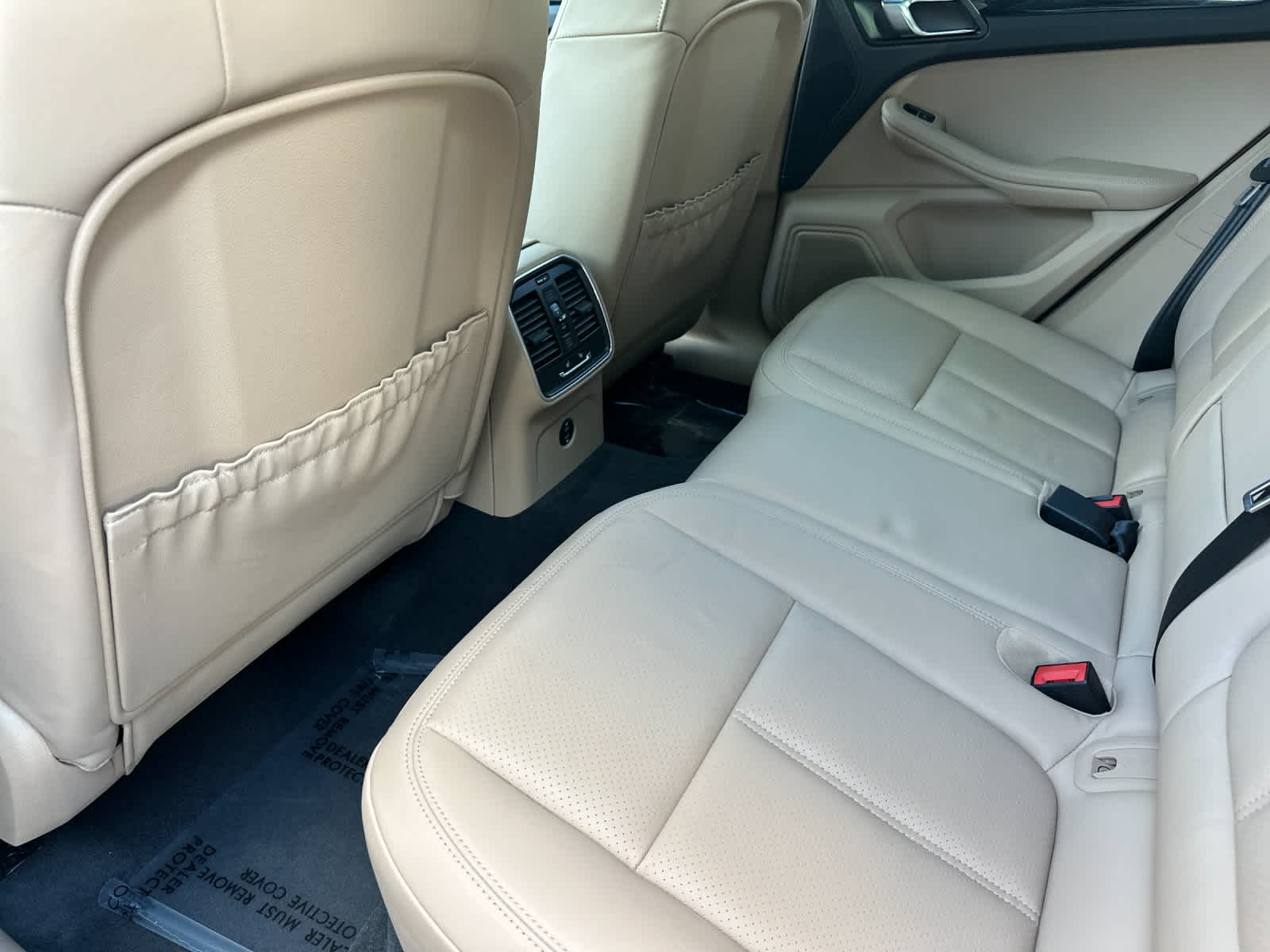 Thumbnail: 2025 Porsche Macan - 13