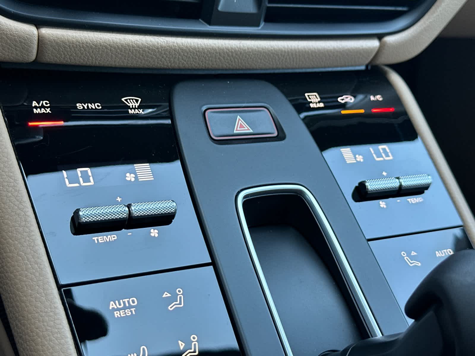 Thumbnail: 2026 Porsche Macan - 24