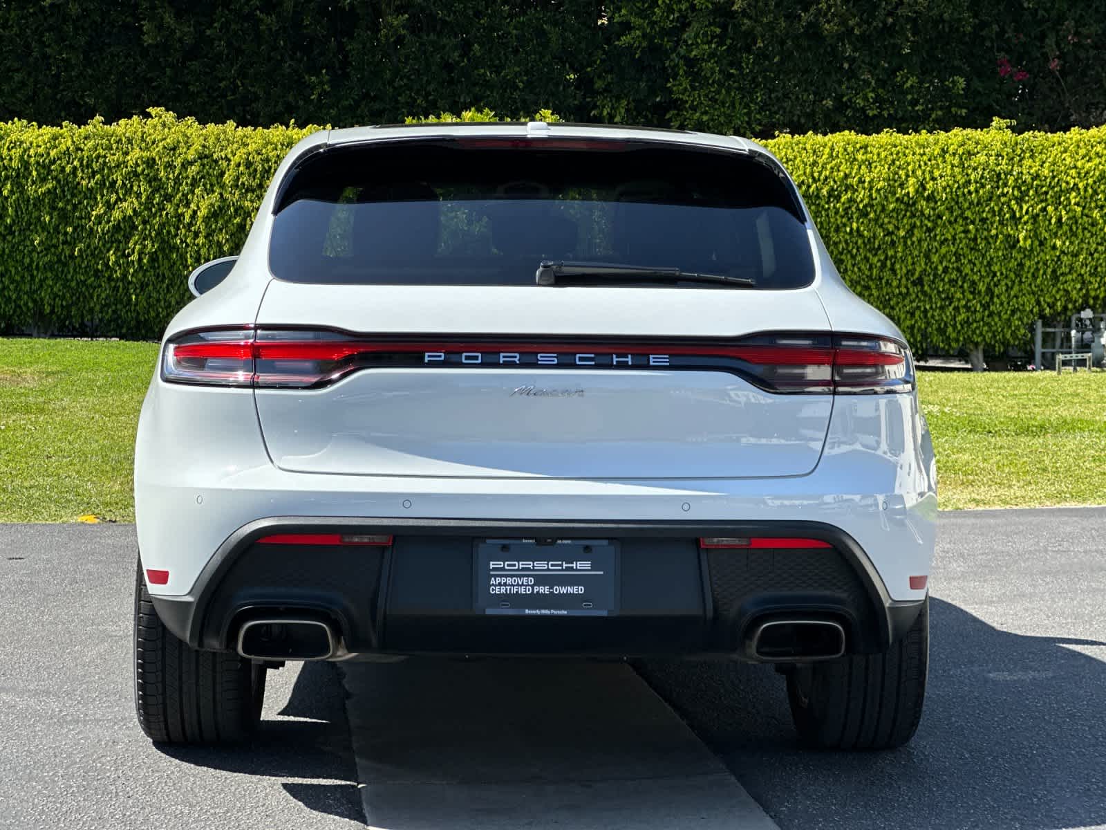 Thumbnail: 2025 Porsche Macan - 6
