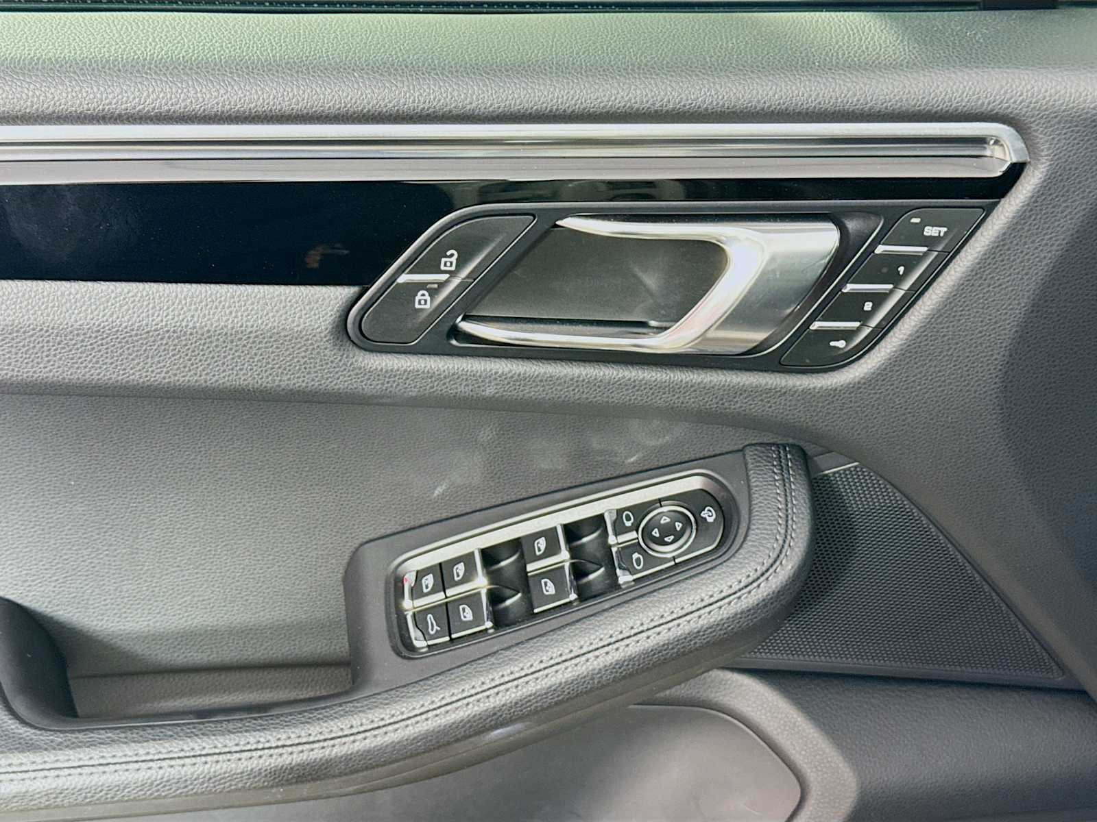 Thumbnail: 2024 Porsche Macan - 16