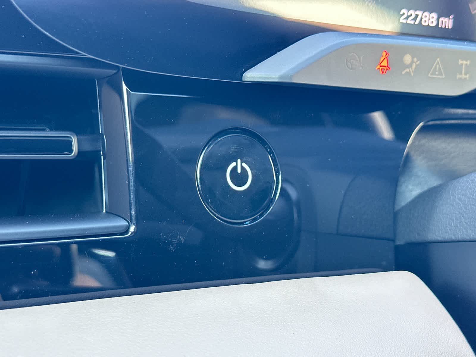 Thumbnail: 2022 Porsche Taycan - 25