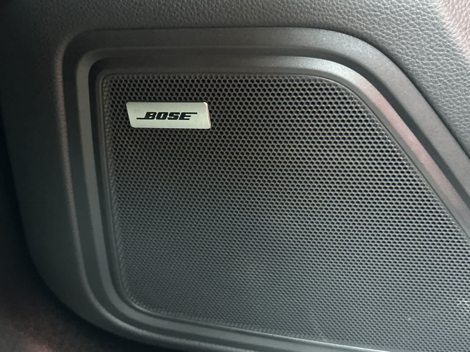 Thumbnail: 2025 Porsche Macan - 20