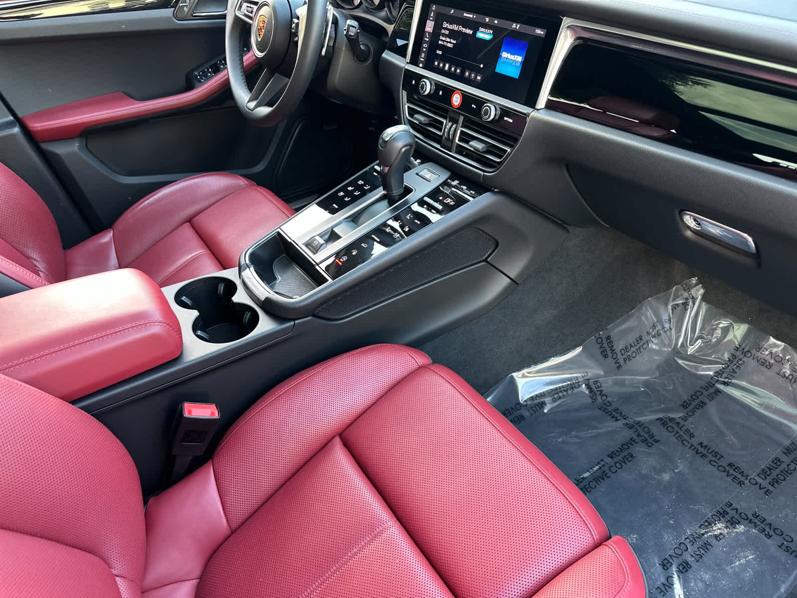 Thumbnail: 2025 Porsche Macan - 17