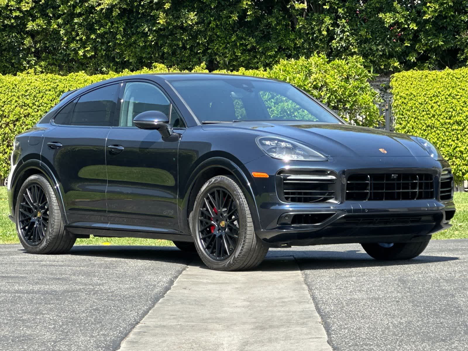 Thumbnail: 2023 Porsche Cayenne - 10