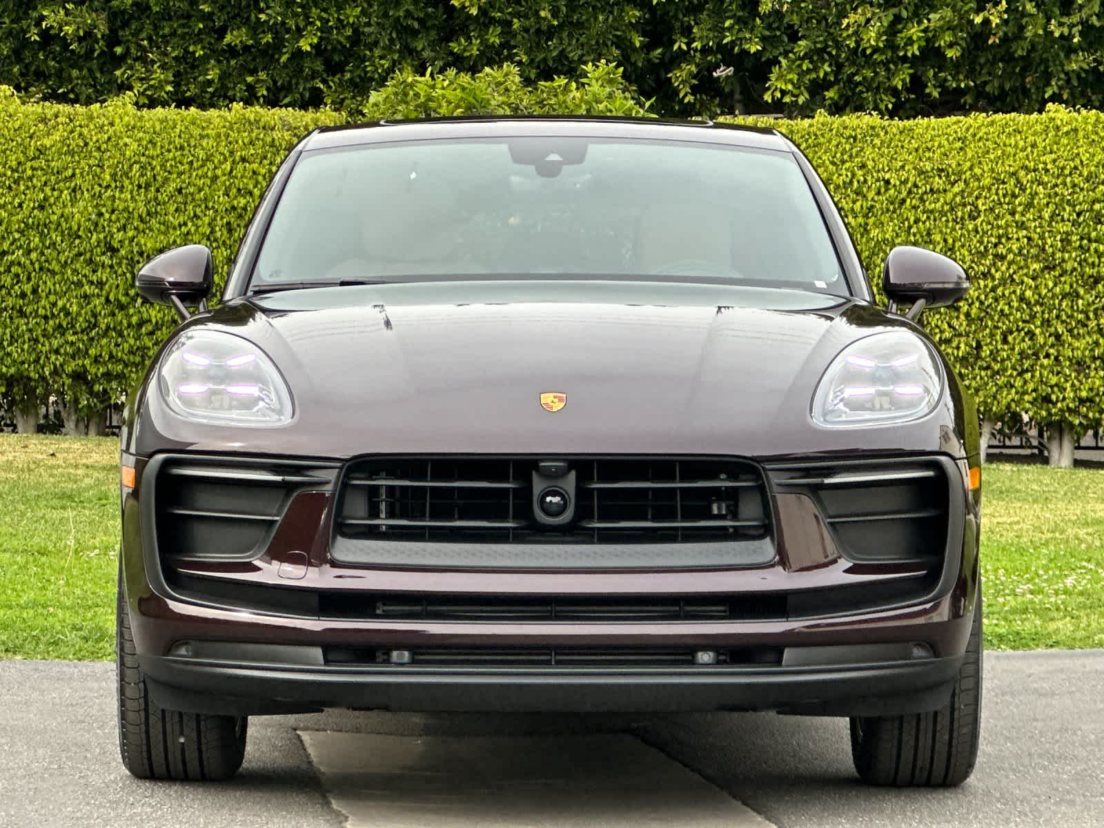 Thumbnail: 2026 Porsche Macan - 11
