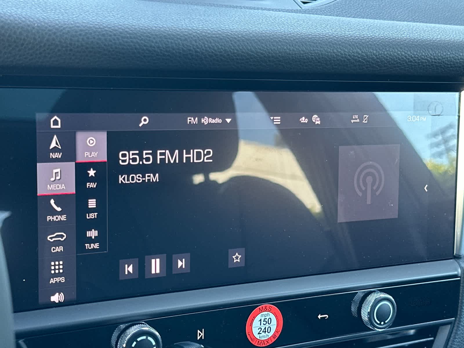 Thumbnail: 2026 Porsche Macan - 20