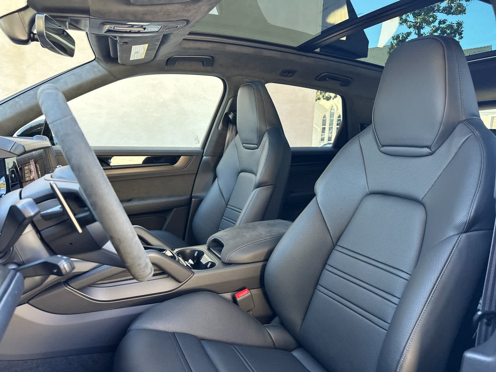 Thumbnail: 2026 Porsche Cayenne - 5