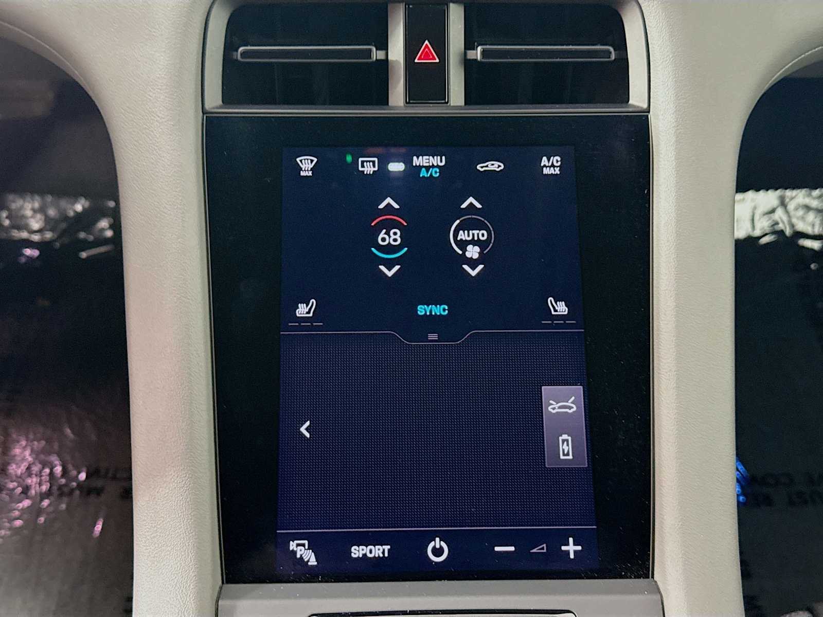 Thumbnail: 2021 Porsche Taycan - 13