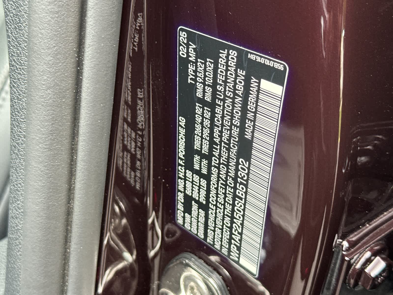 Thumbnail: 2025 Porsche Macan - 31